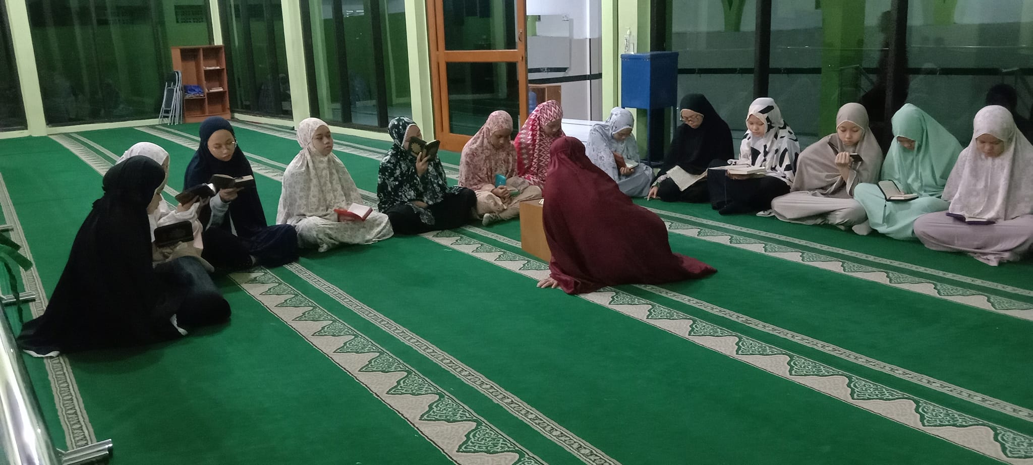 kegiatan asrama manbaul huda