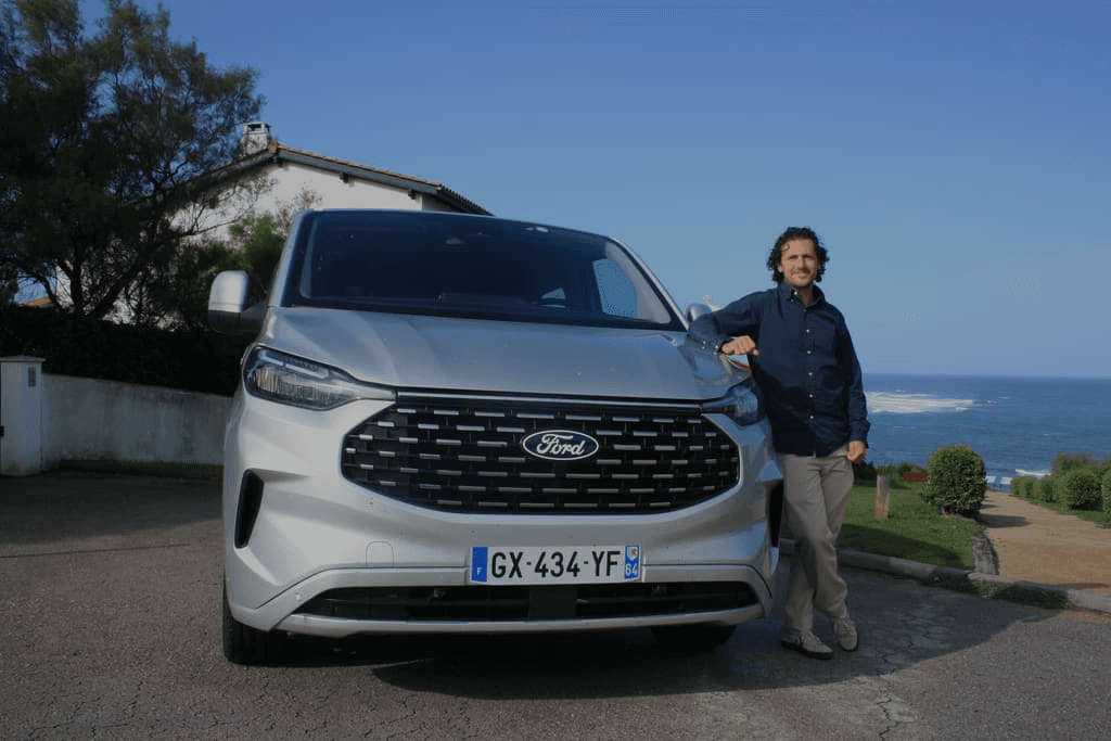 A premium van in front of Hotel du Palais in Biarritz