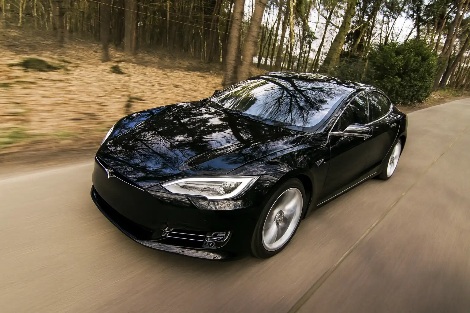 Tesla Model S private chauffeur in Provence premium transportation service