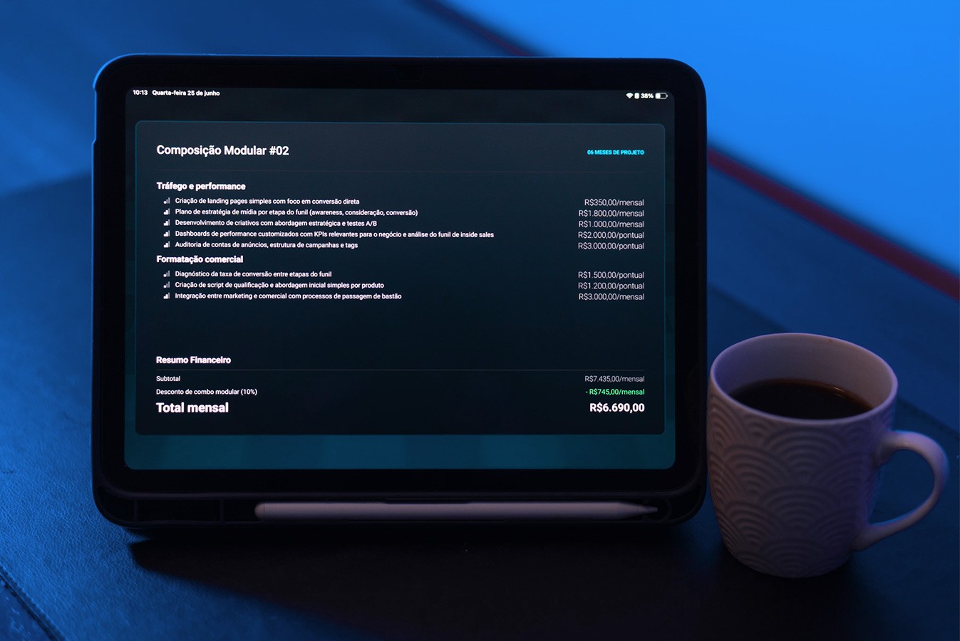 Tablet mostrando uma proposta personalizada