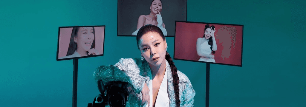 Zani Green Background