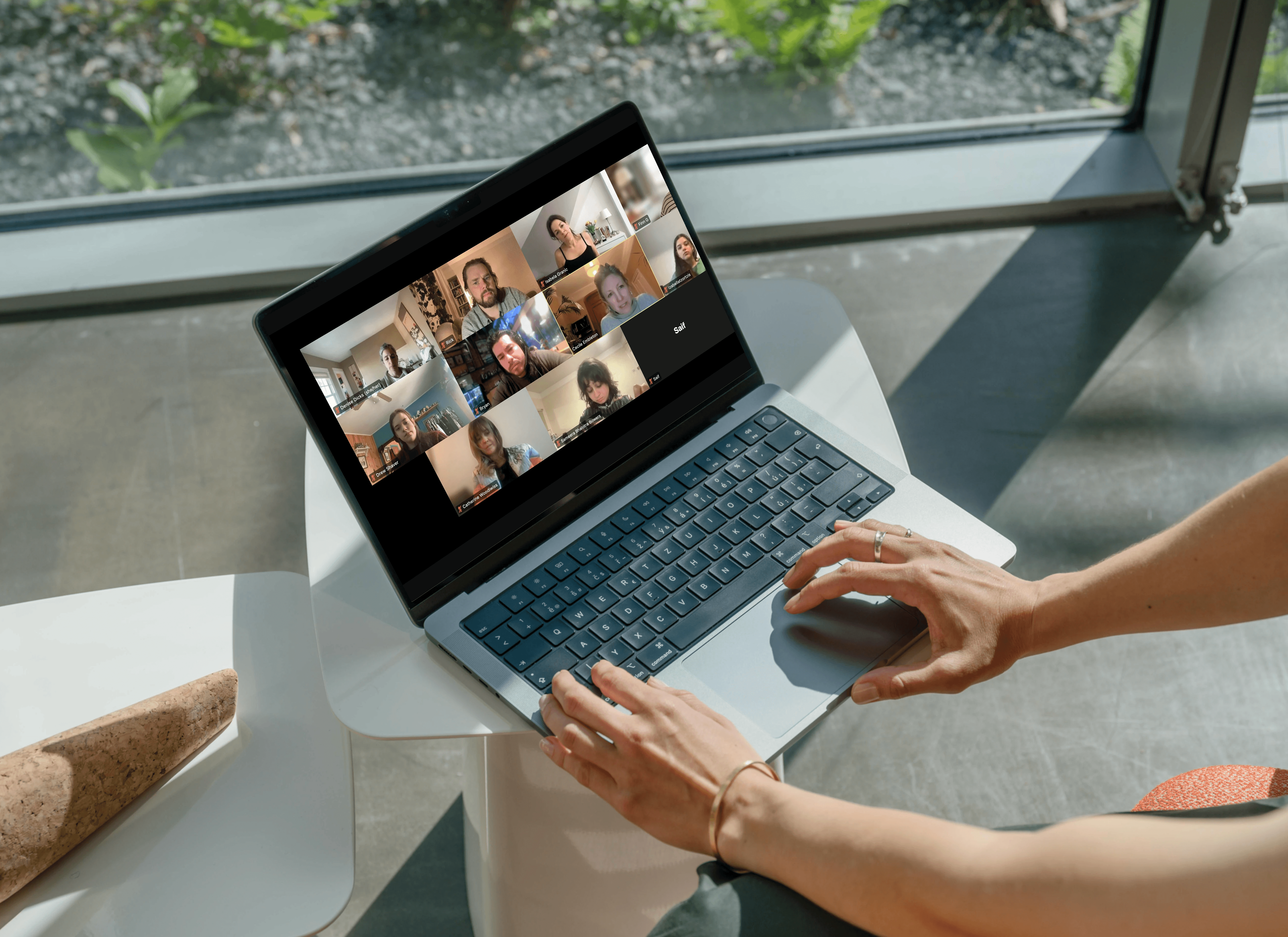 Here comes the alt text