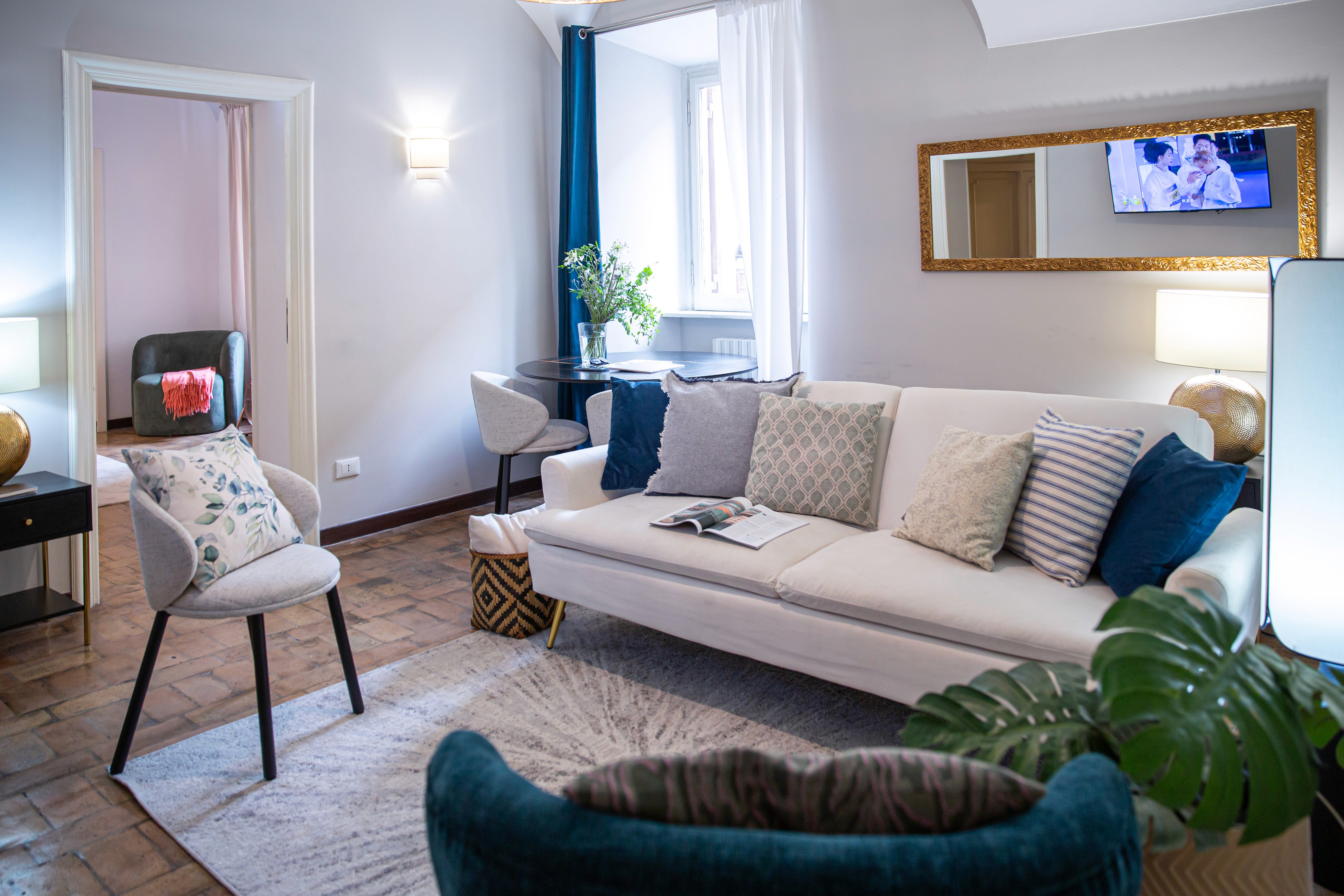 Luxury Apartment DesignDStays Monti Naughbourhood