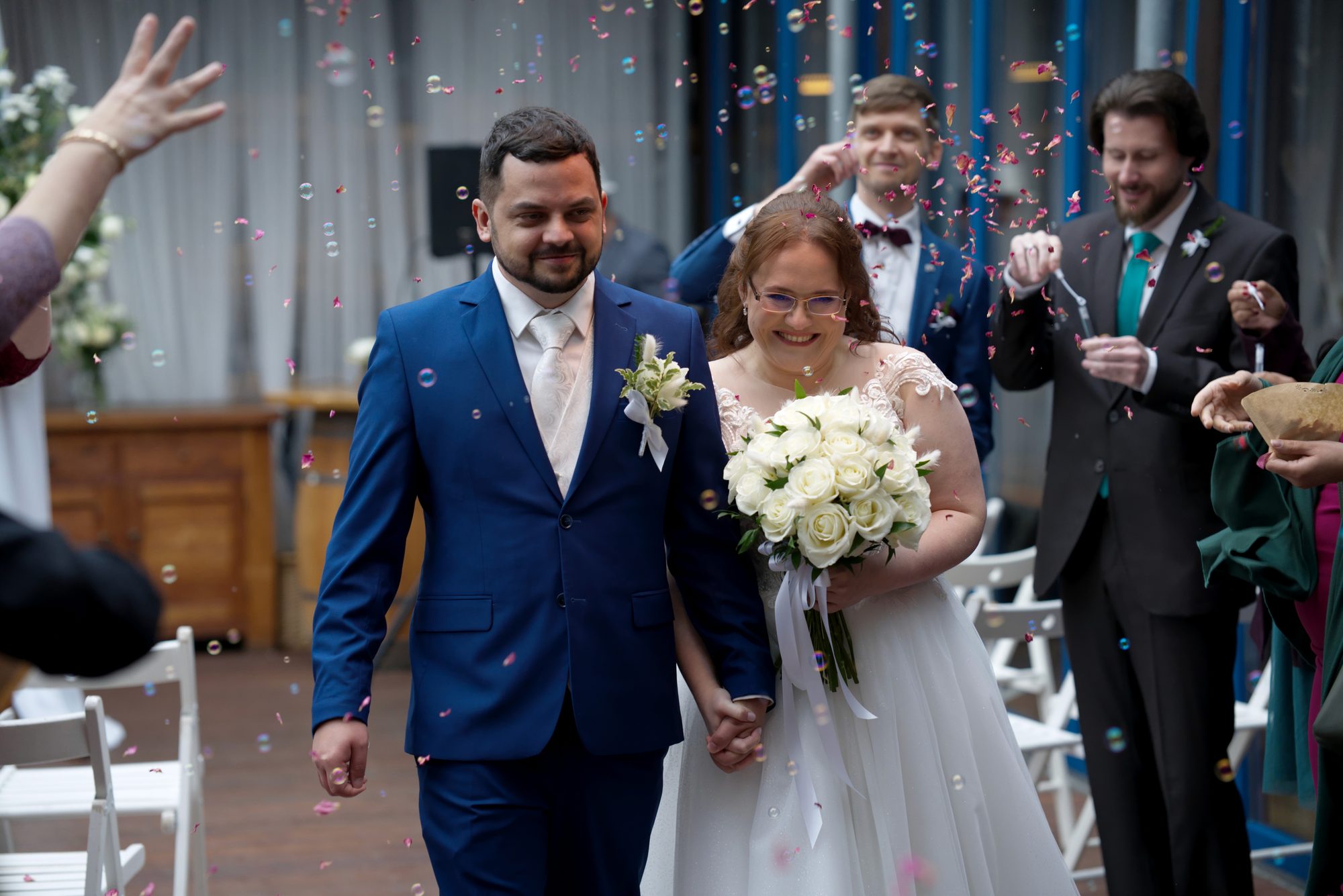 Svatební fotografie - momentka z obřadu