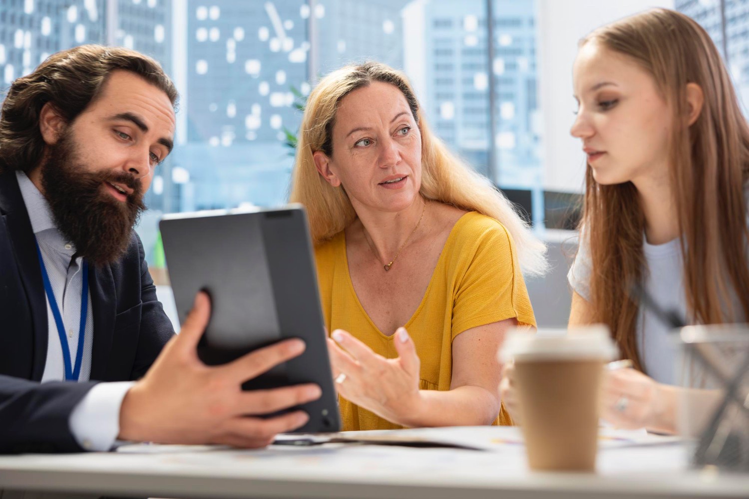 Professional monitoring maintenance metrics and cost-reduction insights on screen.