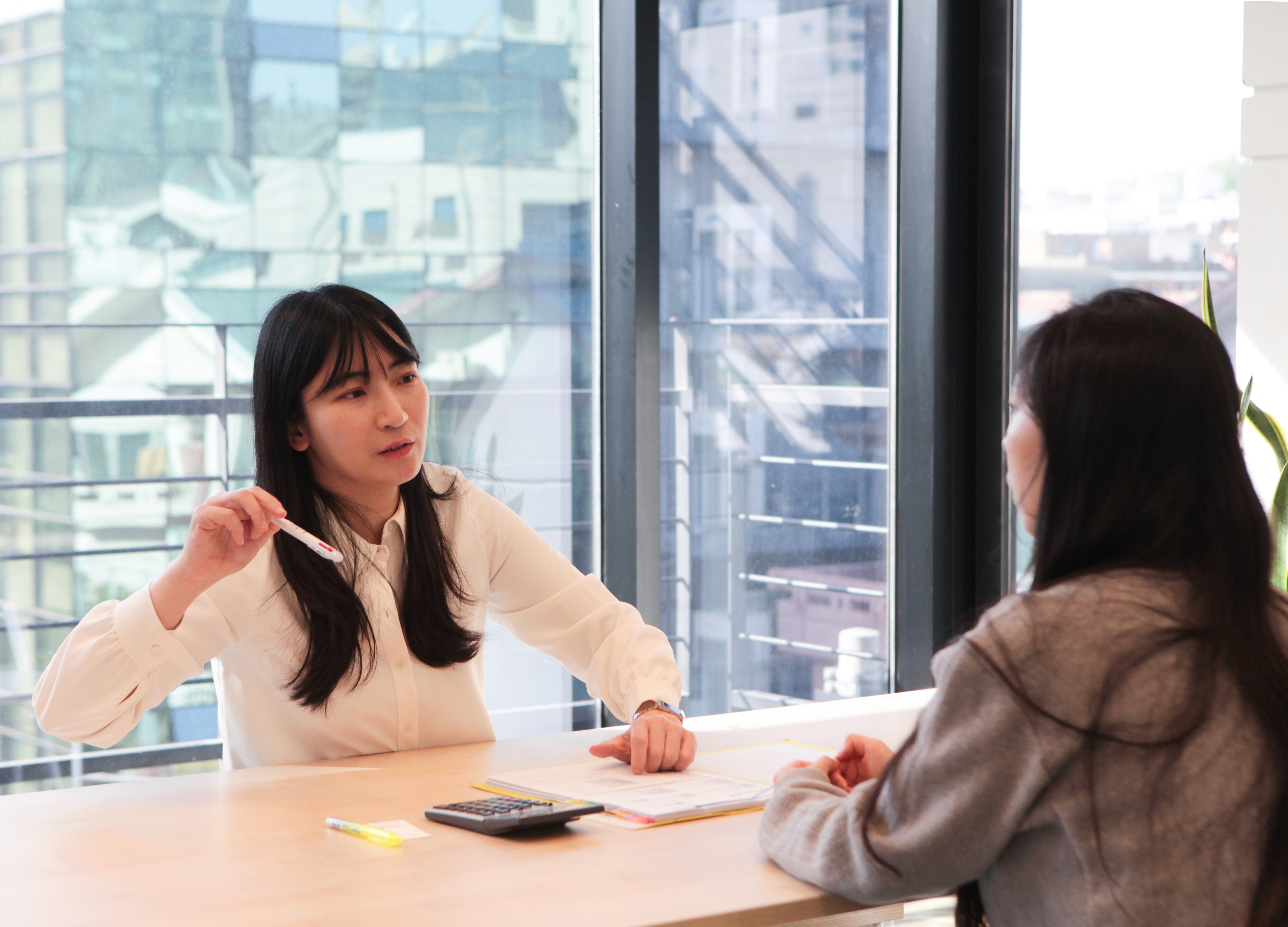 임지원 대표세무사님 고객 상담사진