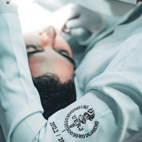 Procedimento odontológico na Nahser Odontologia