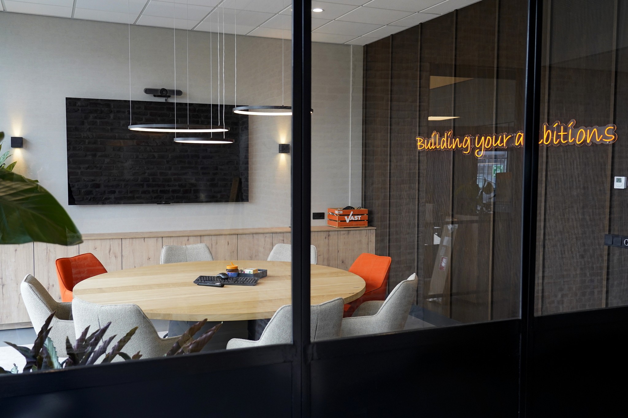 Nieuwe kantoorinrichting Bavinckhouse door Perla