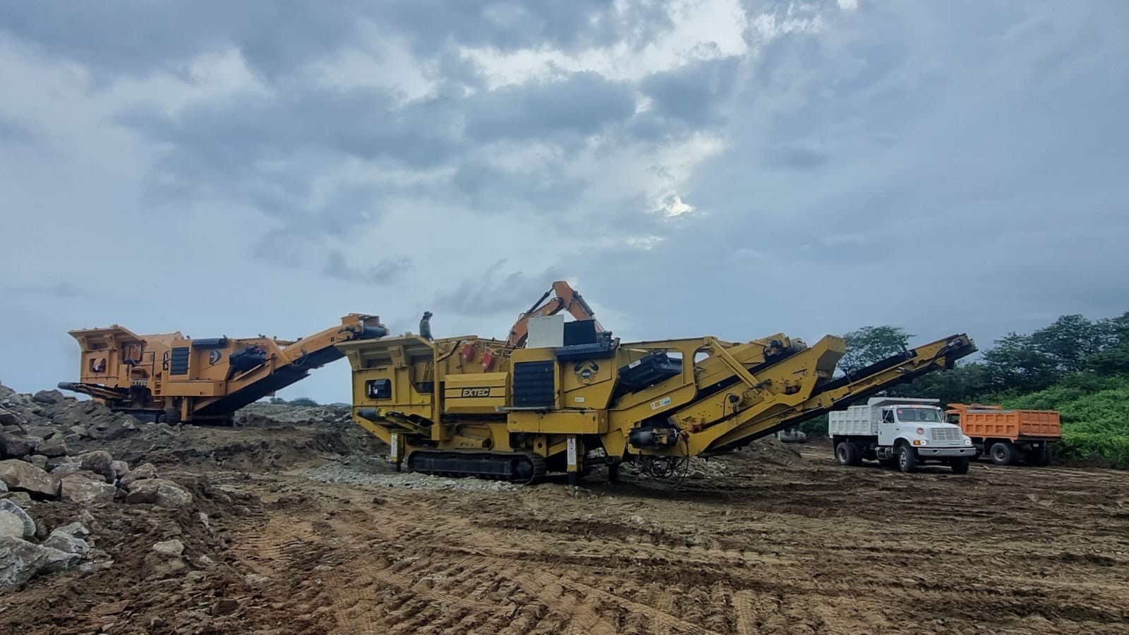 Equipo triturador para reciclaje de materiales de construcción