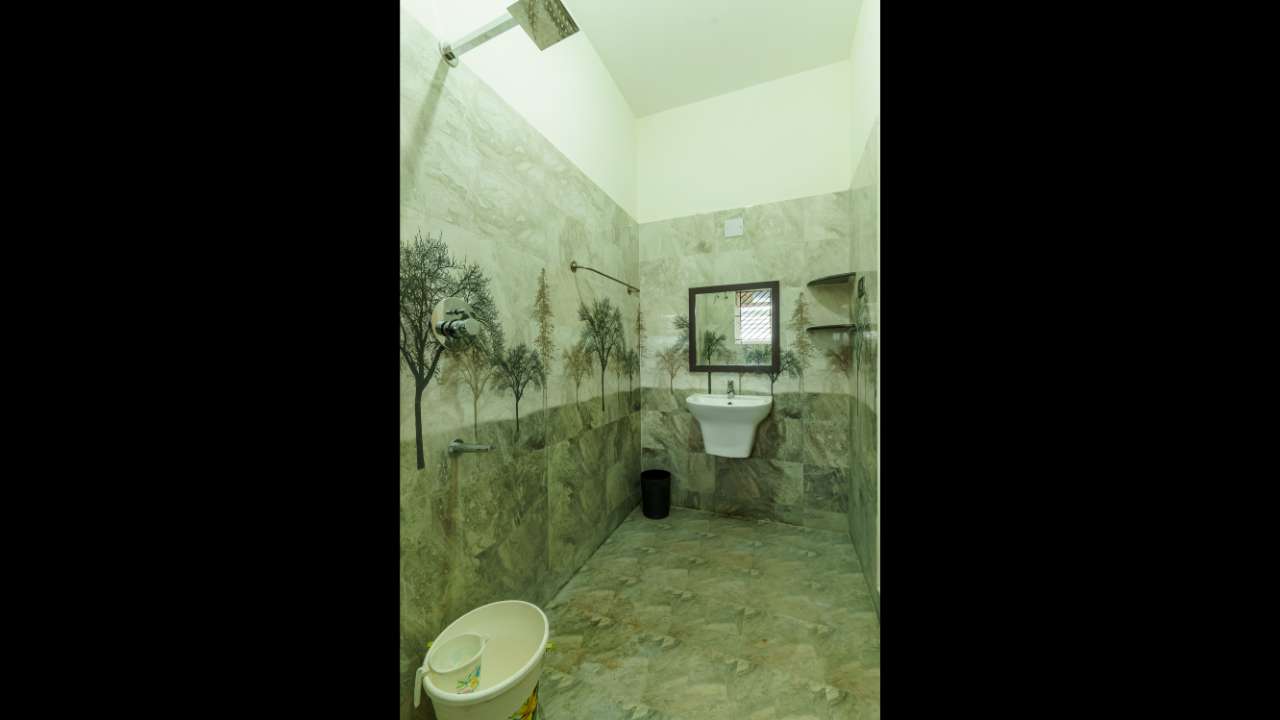 Serene Villa Bathroom 2