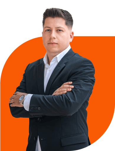 Ivașcu Mădălin, agent BIXMA Asigurări, oferind consultanță personalizată și soluții rapide pentru clienți.