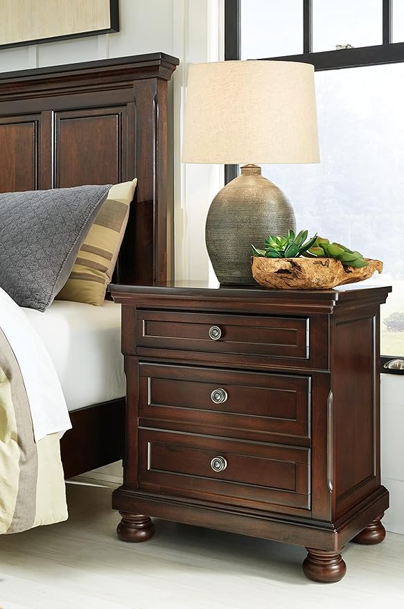 Porter nightstand – A stylish and functional furniture piece, perfect for any modern home.