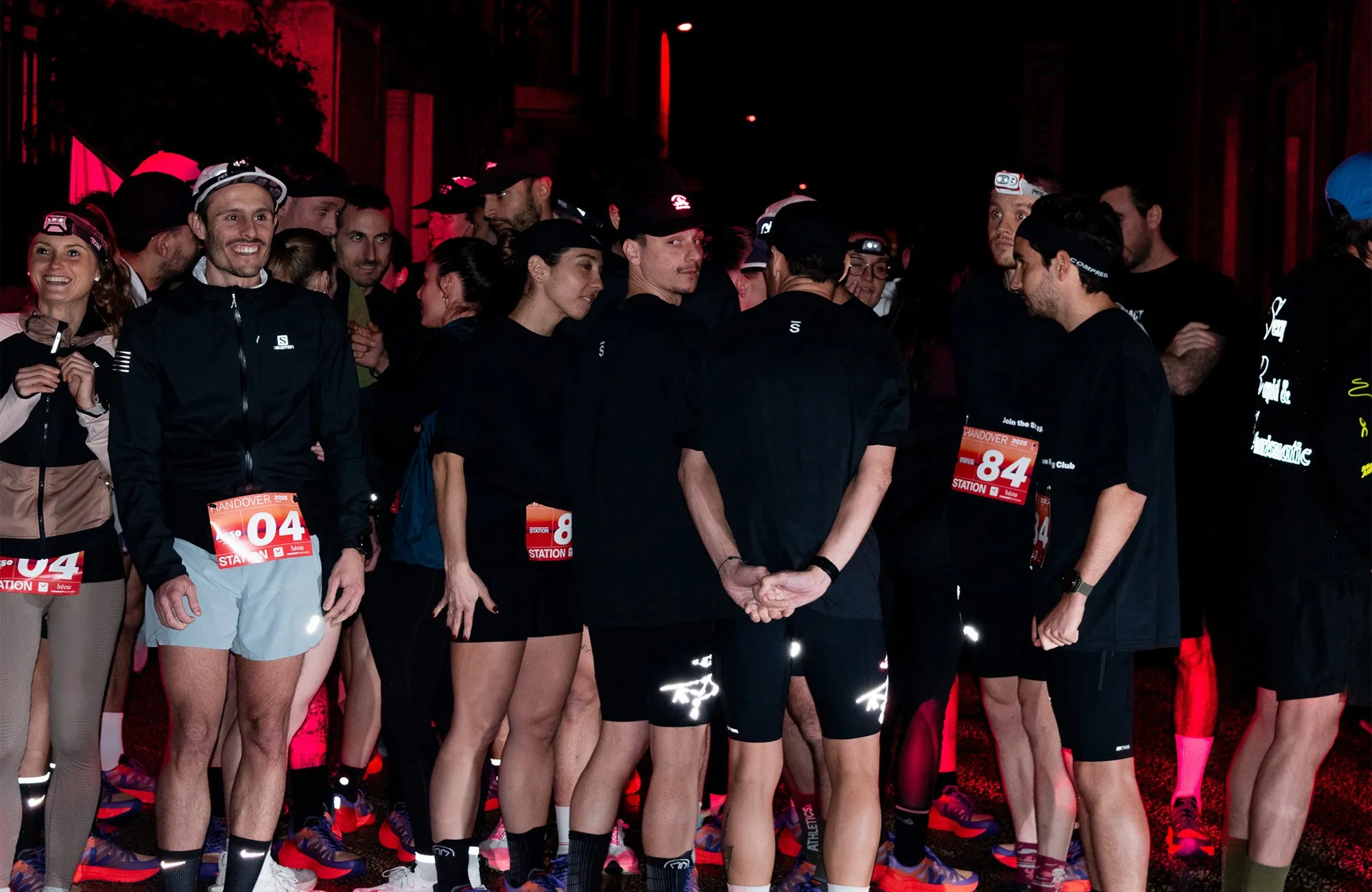 Photographie événementielle de nuit et direction de modèle pour l'événement de running Veja Condor III.