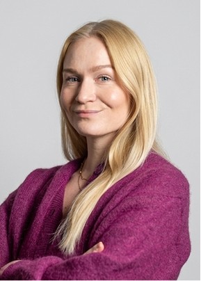 Portrait of portfolio creator – front view