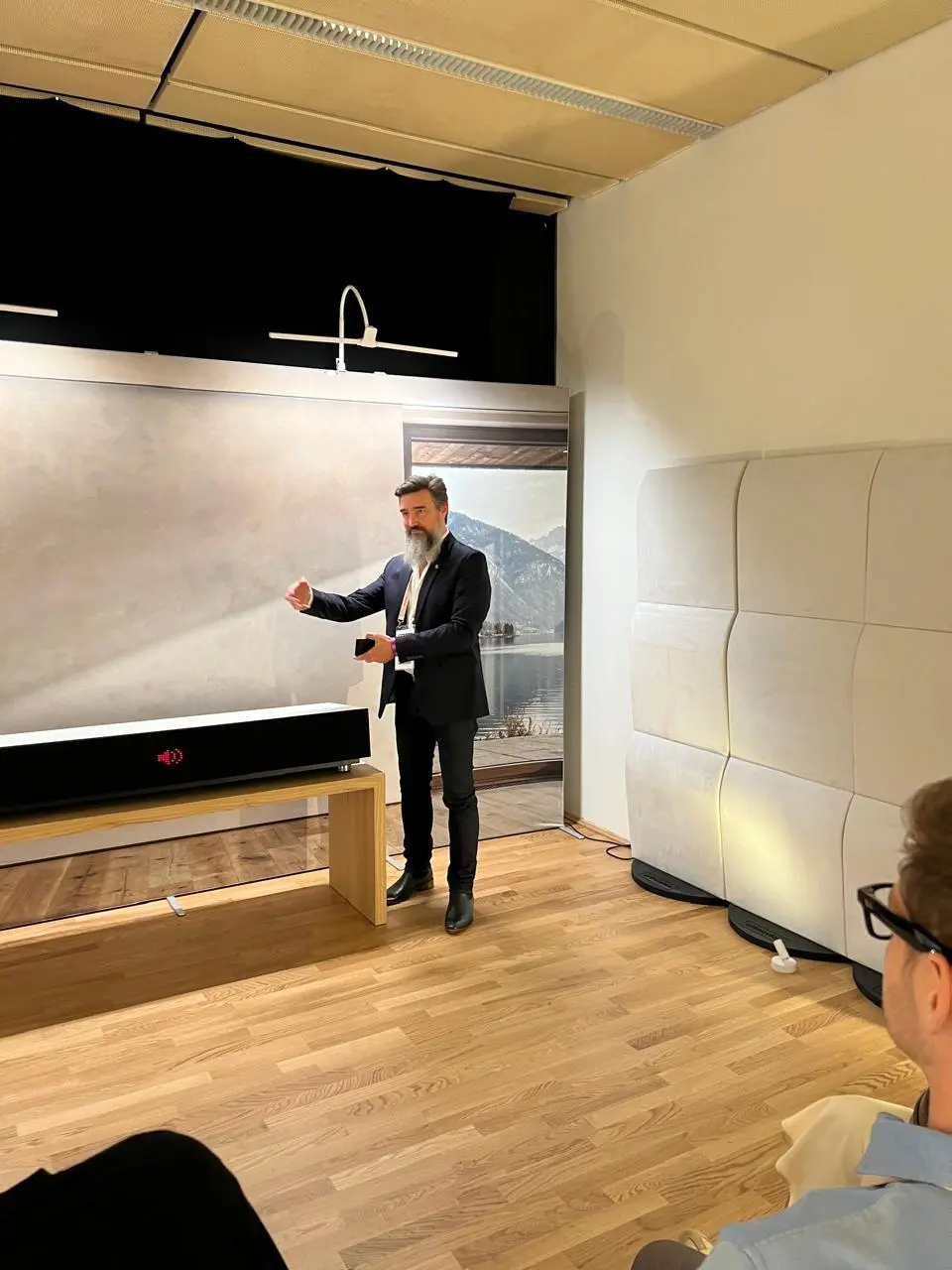 Weiss em Viena: a Neural Acoustics visita o estande de um dos parceiros mais respeitados do nosso portfólio