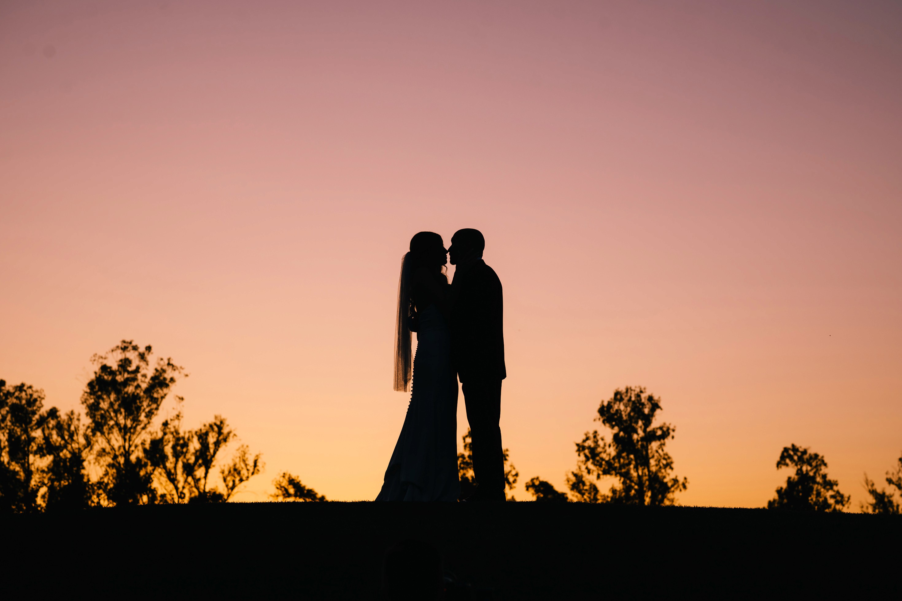 Sterling Hills Golf Club wedding photographer capturing sunset portraits