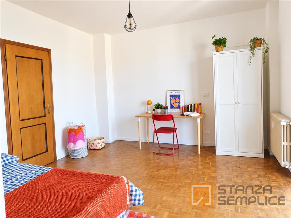 Stanza di 45 mq in Via Solferino, Brescia