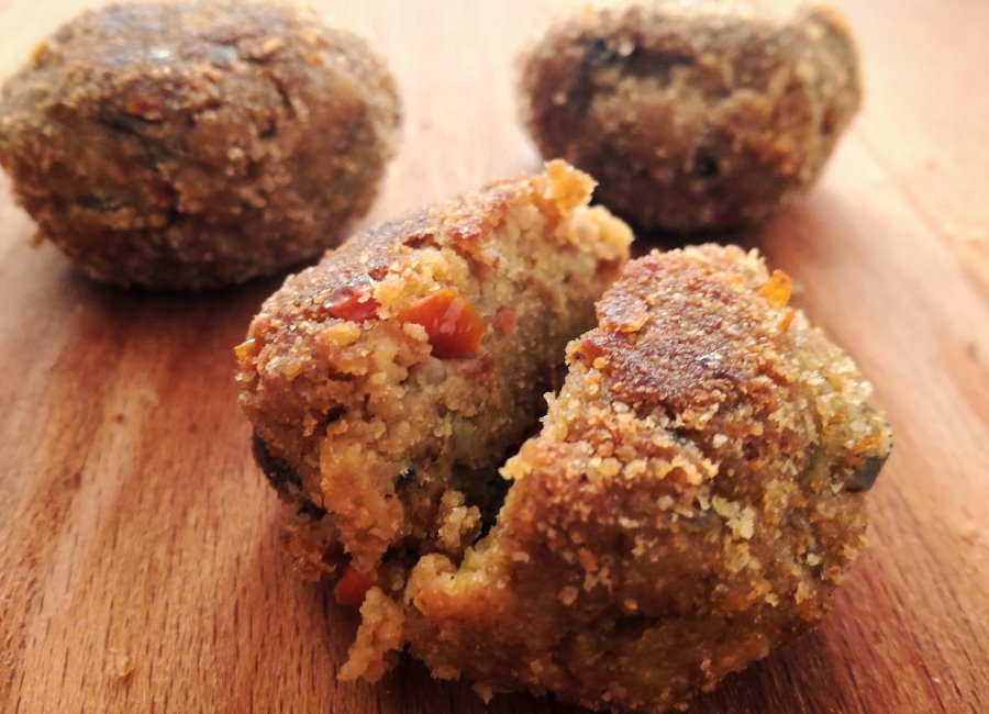 Polpette melanzane e pomodorini