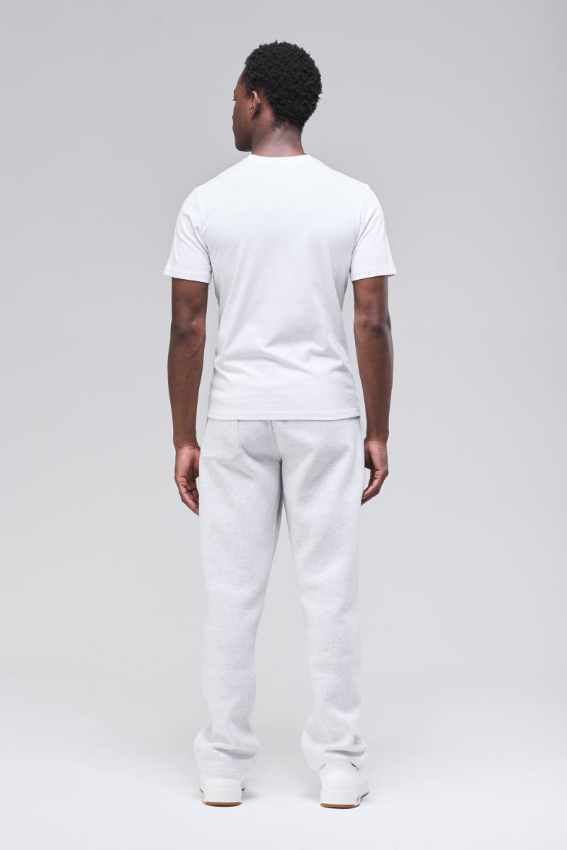 Side view, loose fit silhouette