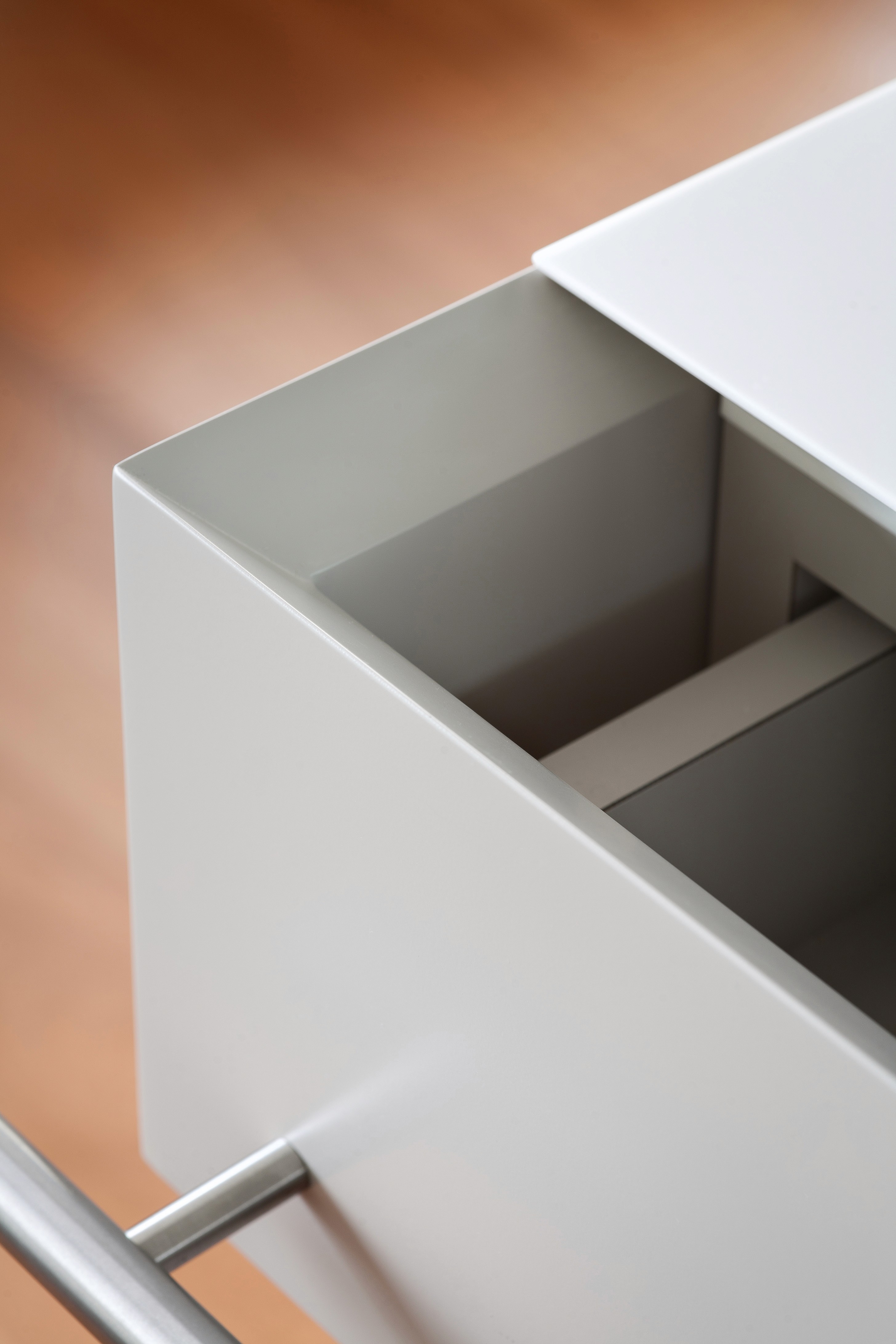 dettaglio cassetto bagno