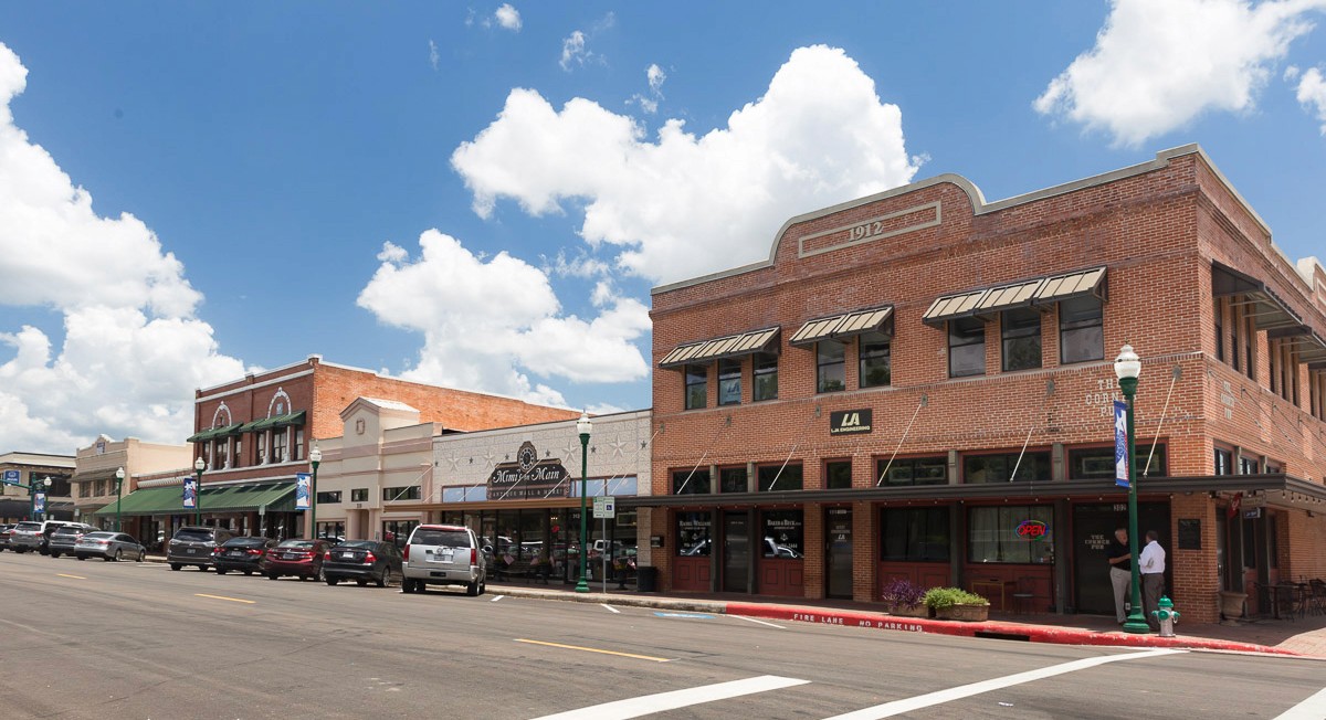 Conroe, Tx buildings