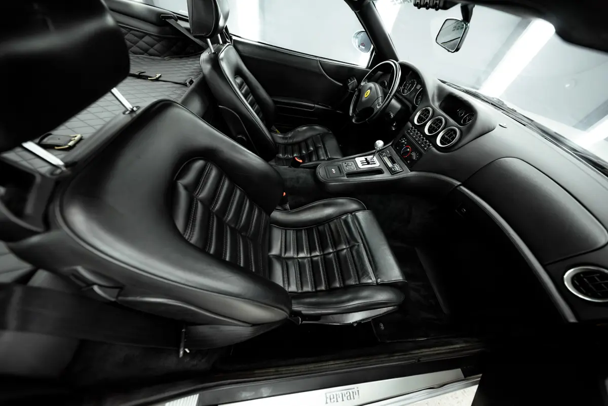 1997 Ferrari 550 Maranello photo 2