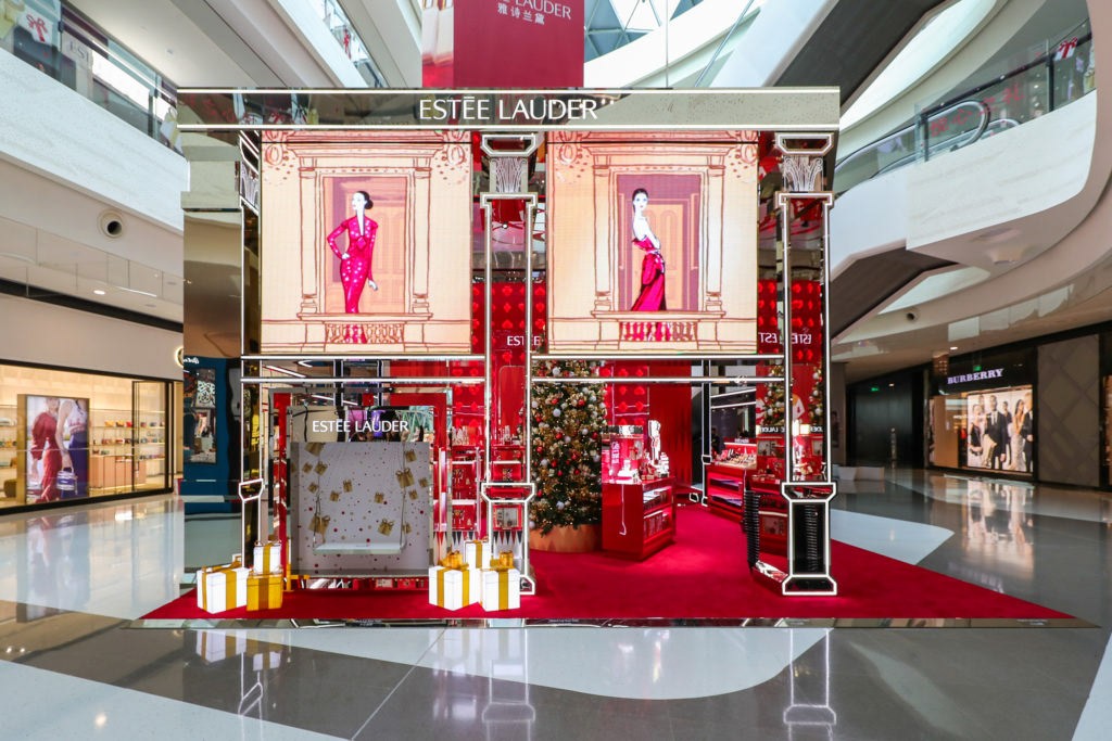 Estée Lauder — Gifts to Win Her Heart