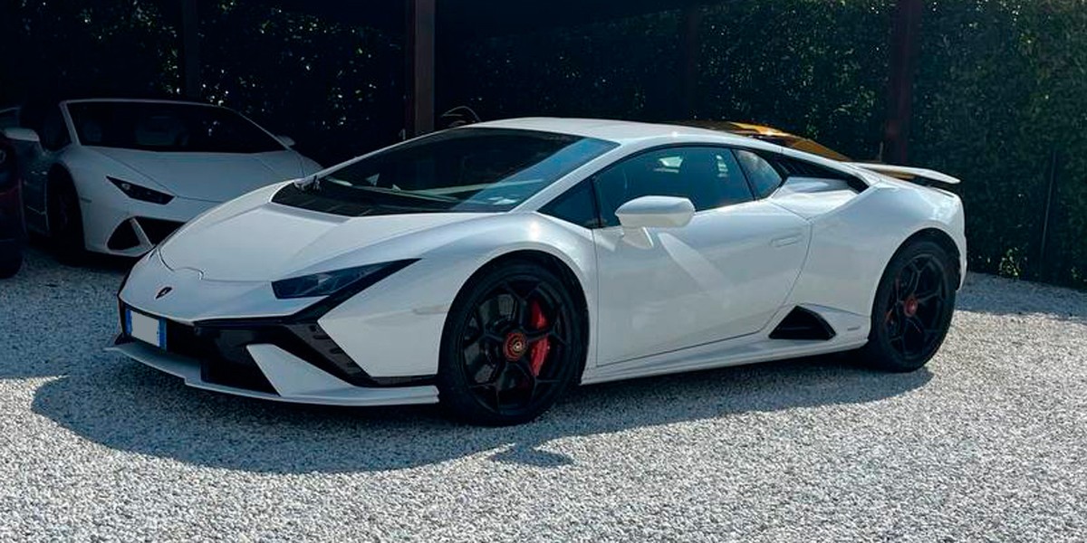 Rent Lamborghini Huracan Tecnica in Europe