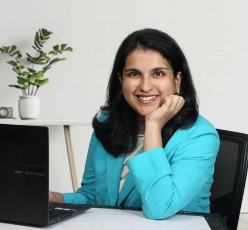  Hema Thakur