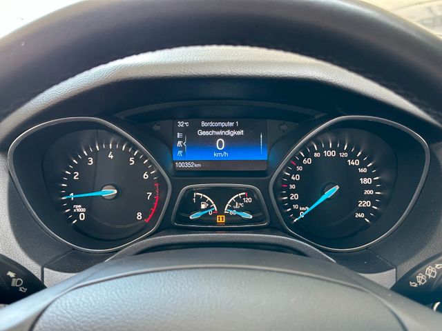 FORD Focus 2018 SILVER Gebrauchtwagen - Galeriebild 12