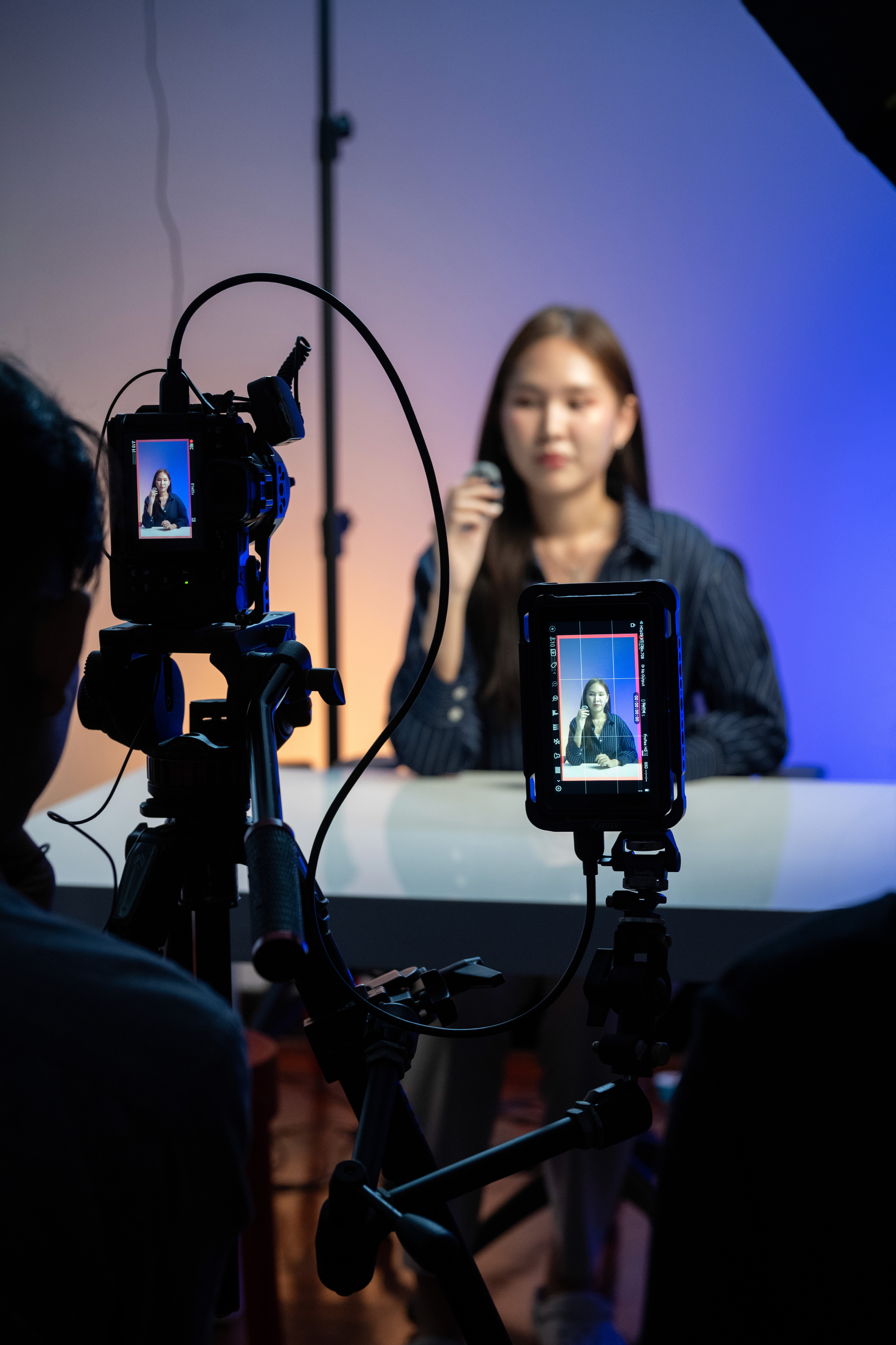 ภาพถ่ายระยะใกล้ของกล้องสีดำ