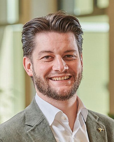 alexander-schroeder-management-ipro