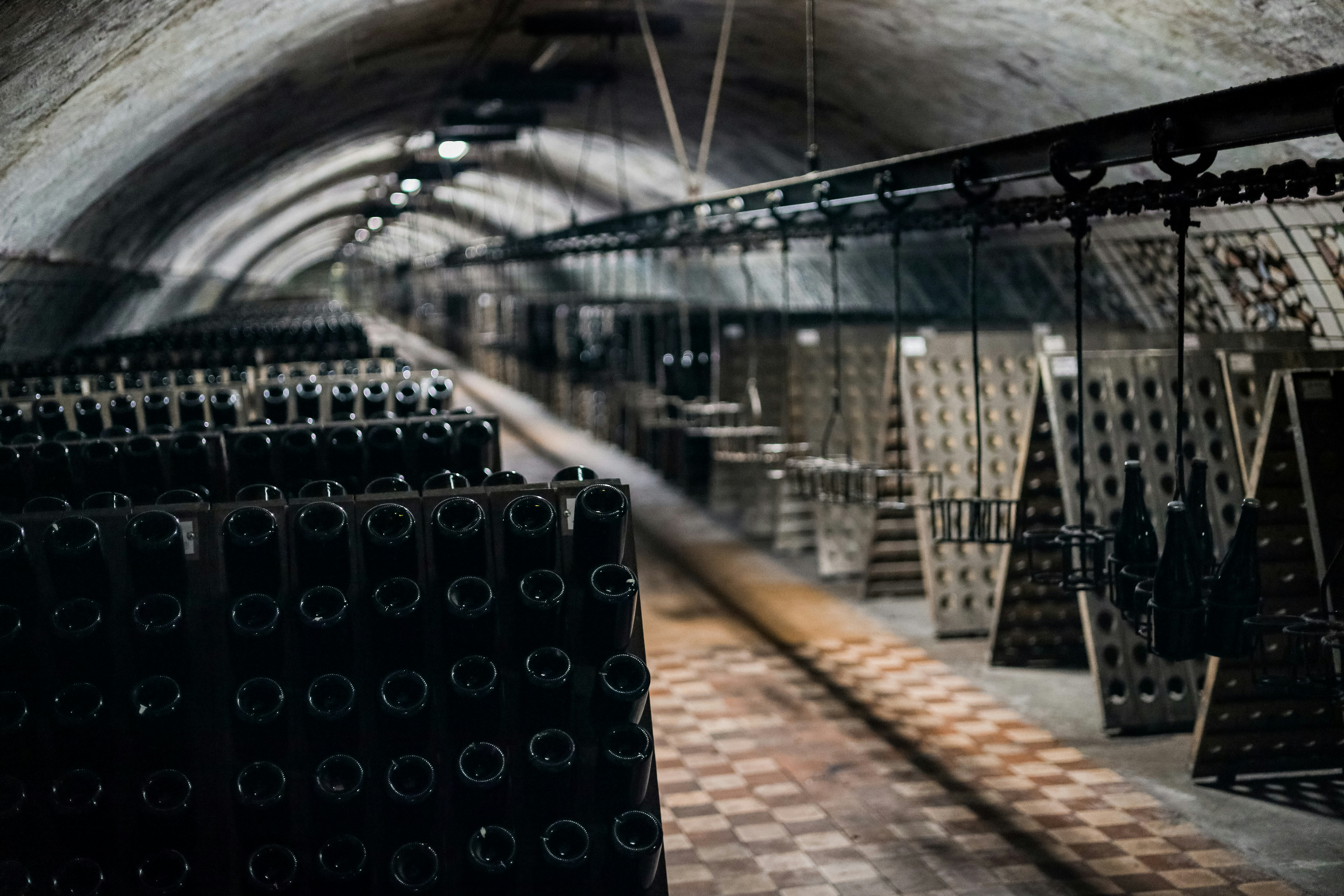 Erreur n°2 : négliger l’hygrométrie de la cave