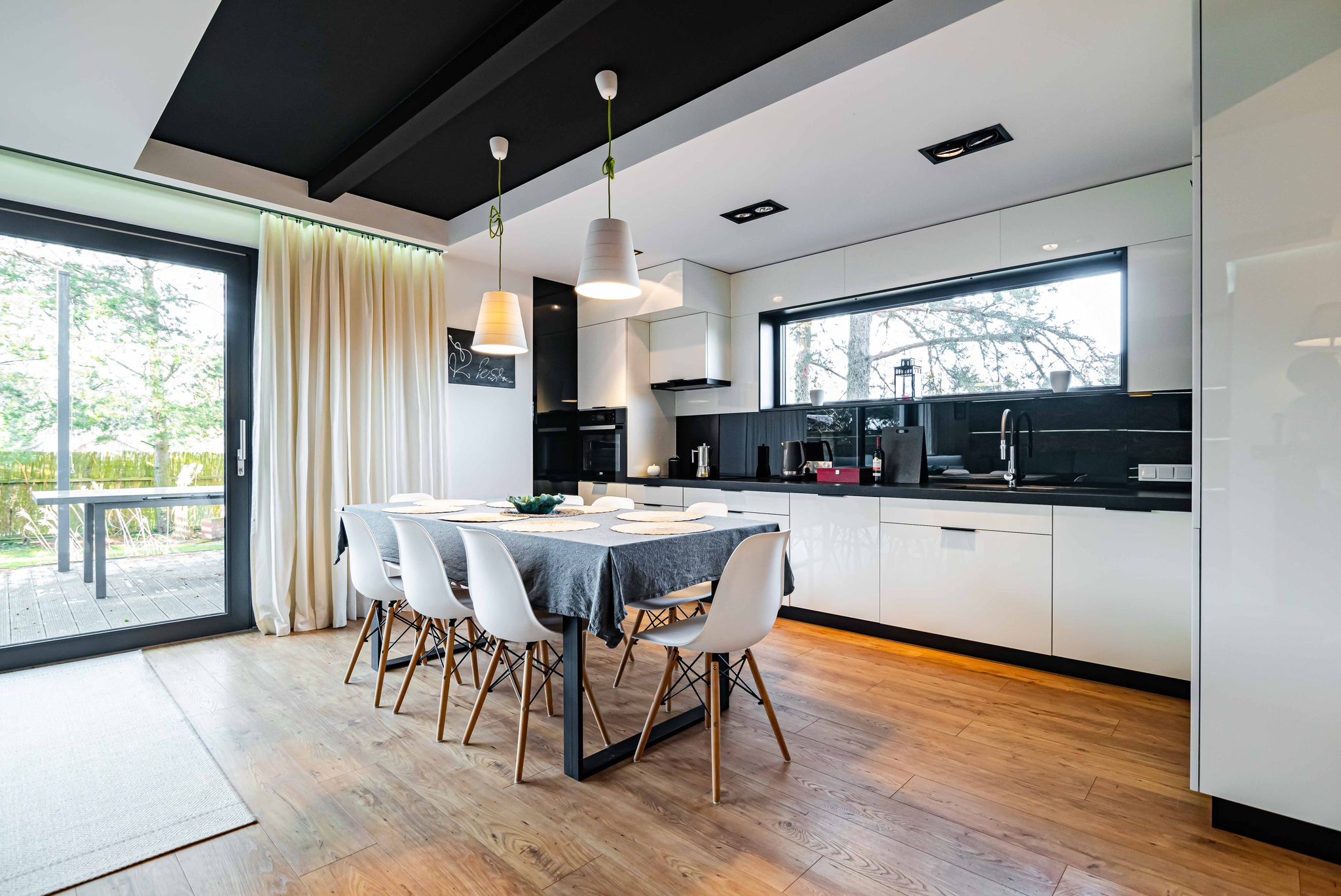 Willa White Glove Narty