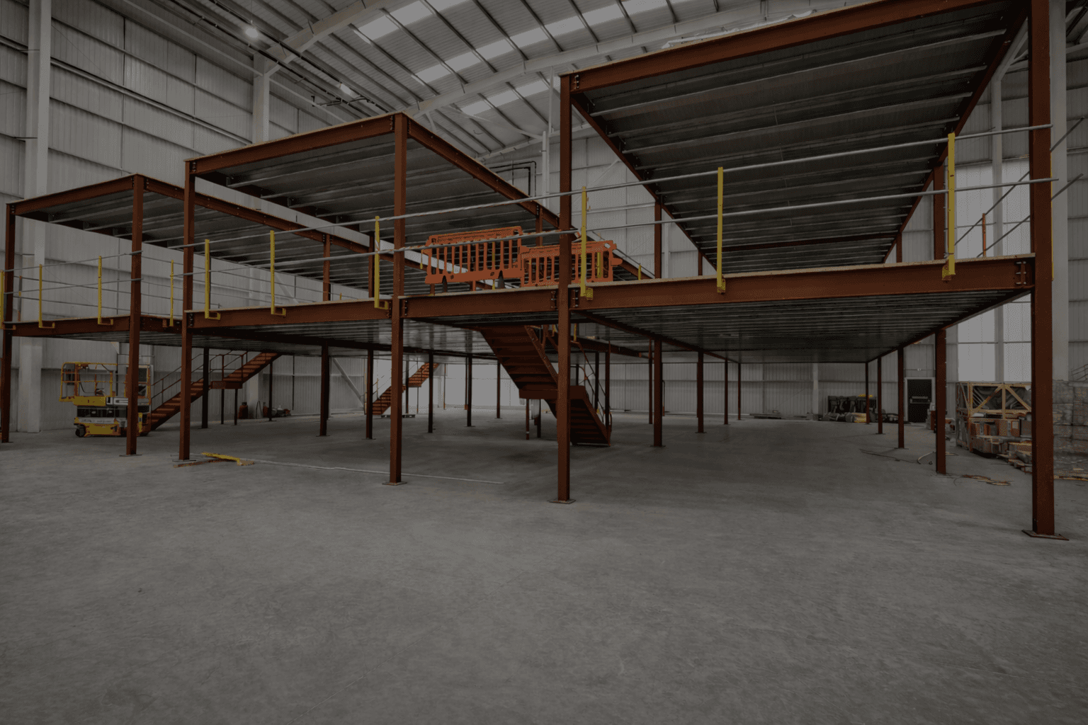 Dynamic picture of a cyclist riding downhill