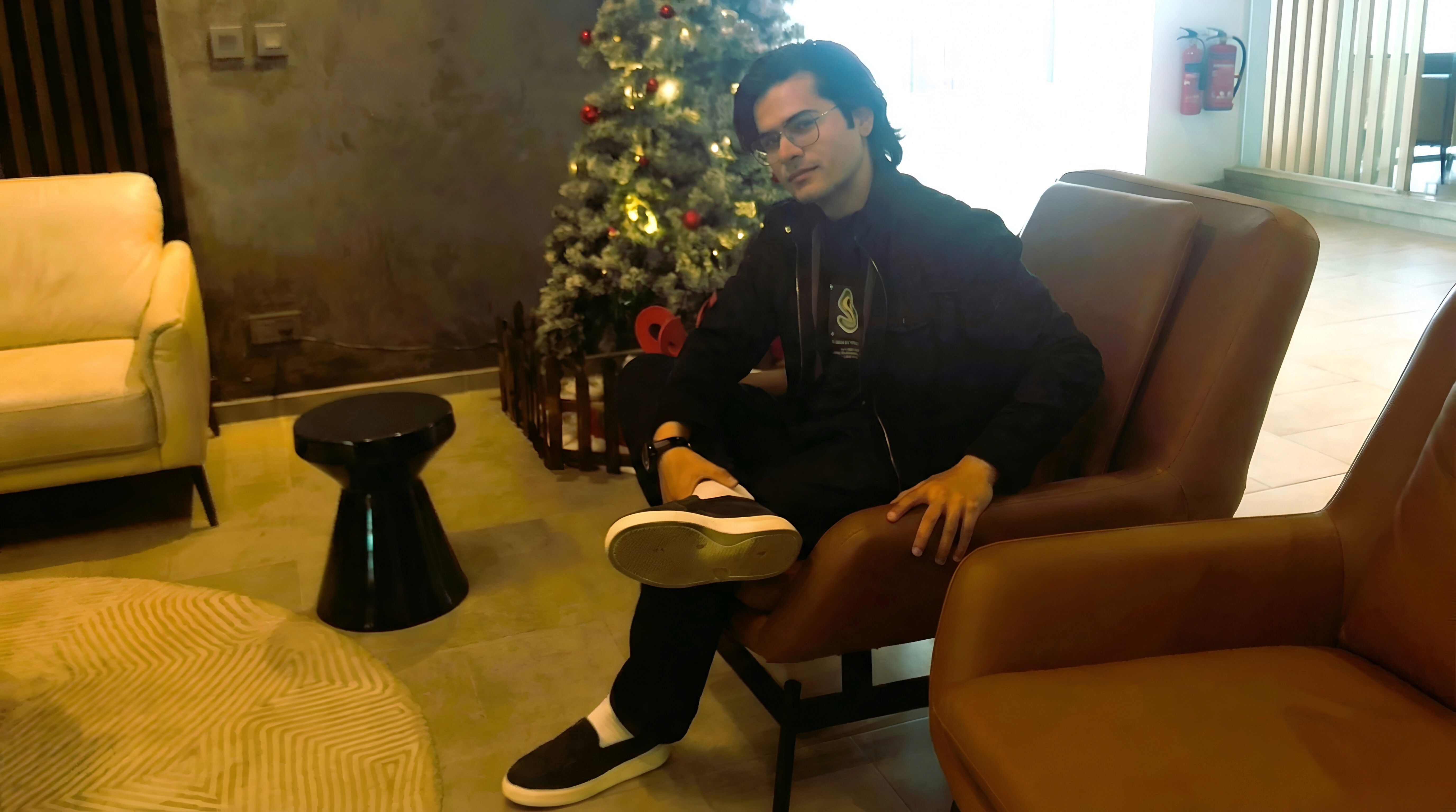 Eraj and His Long Haircut: Close to the New Year 2026