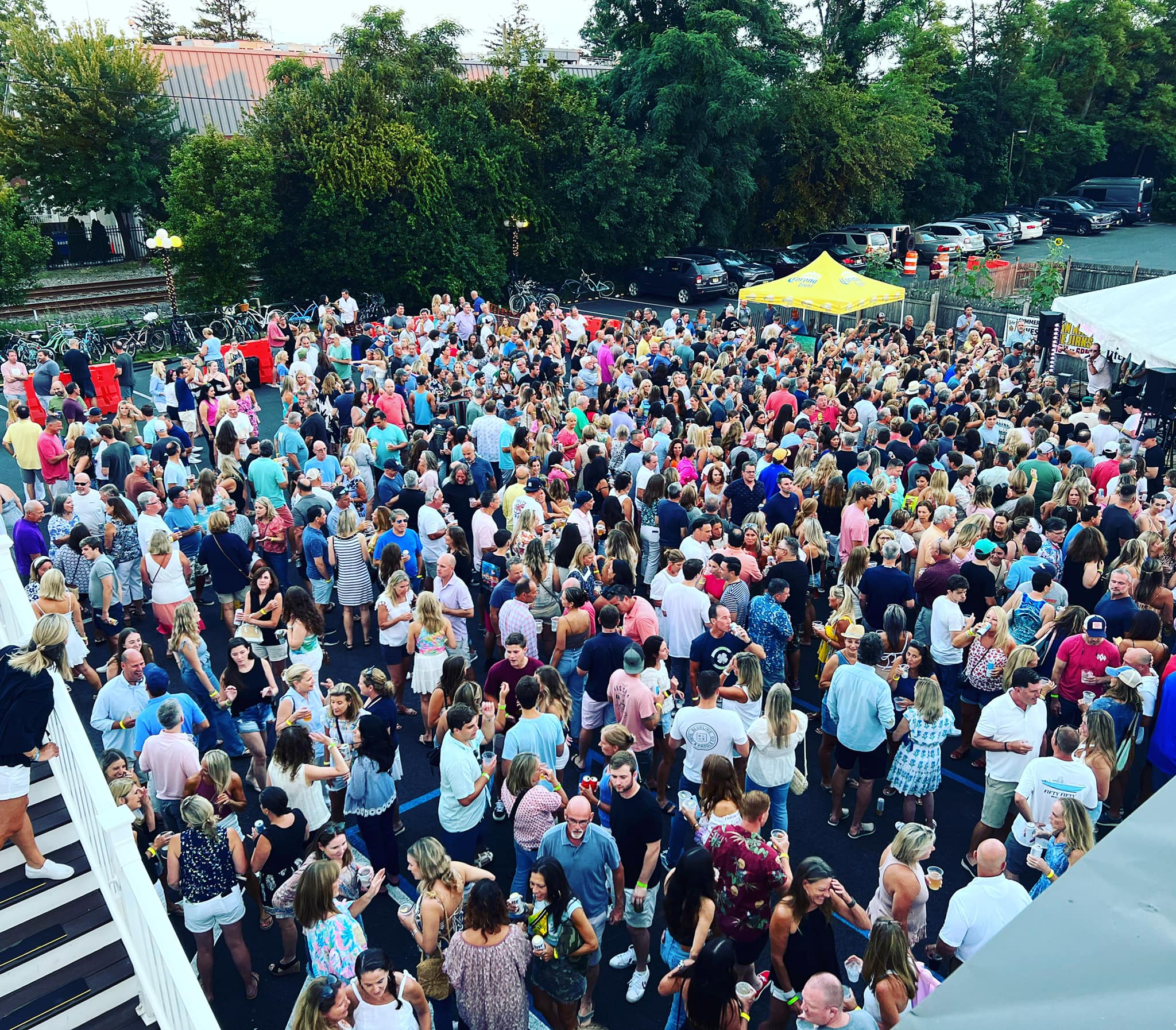 Live Music, Reef & Barrel Parking Lot, Summer Series