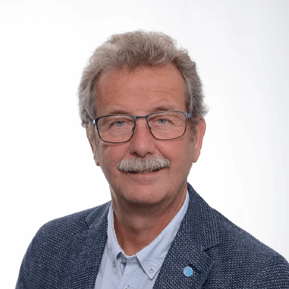 Mr. Günter Neureiter - CEO, Voestalpine Railway Systems GmbH