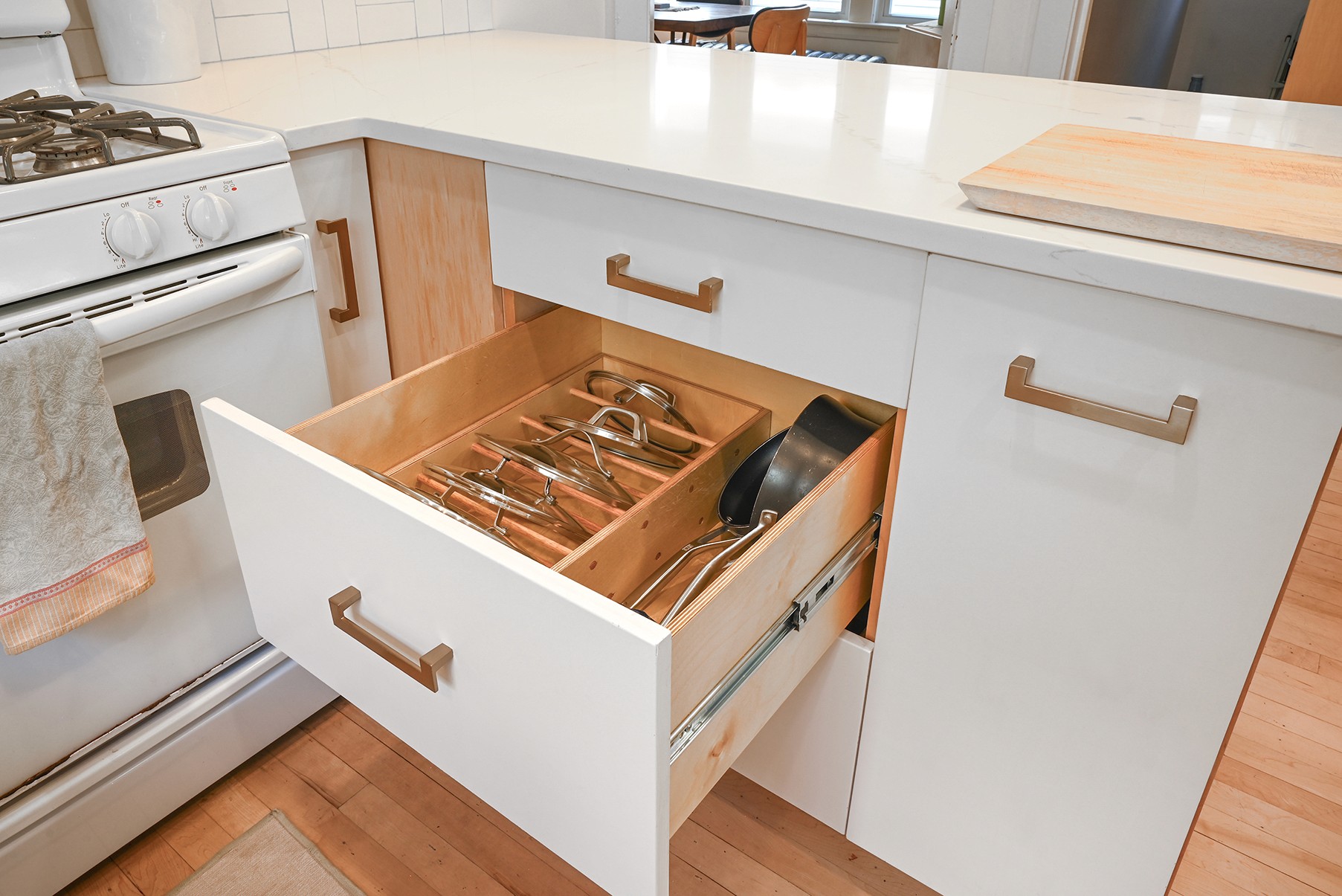 Modern kitchen minimalist cabinetry