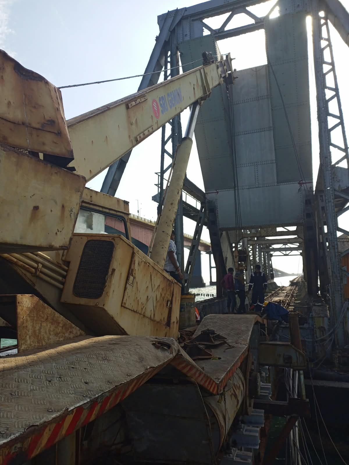 Pamban Bridge live work photo