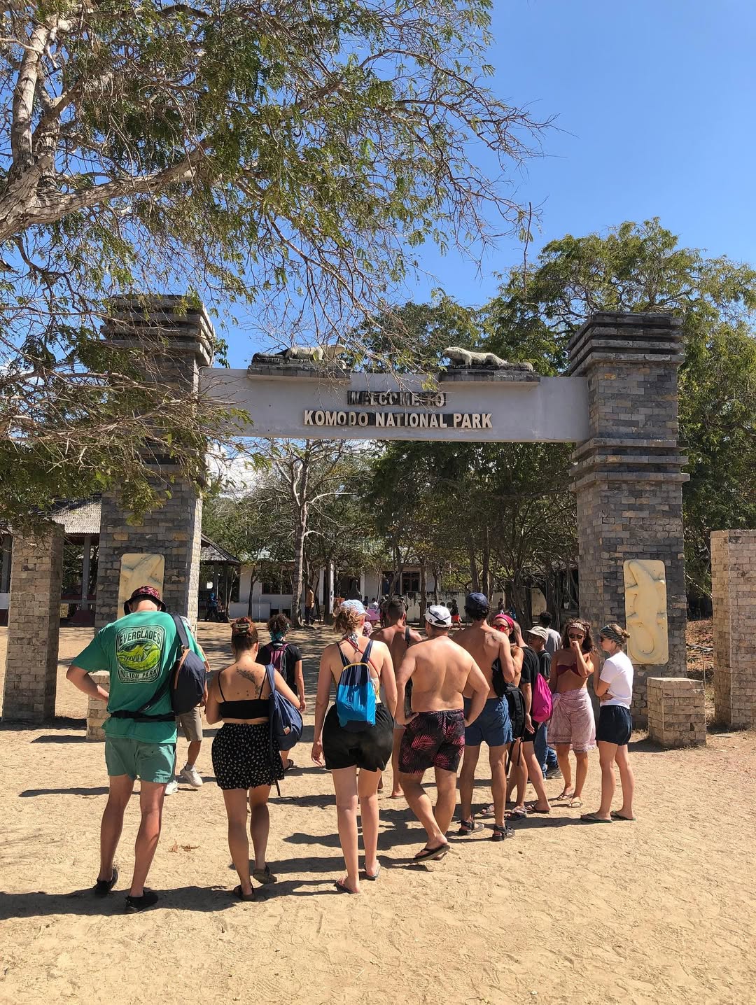 A perfect Labuan Bajo vacation for friends and families