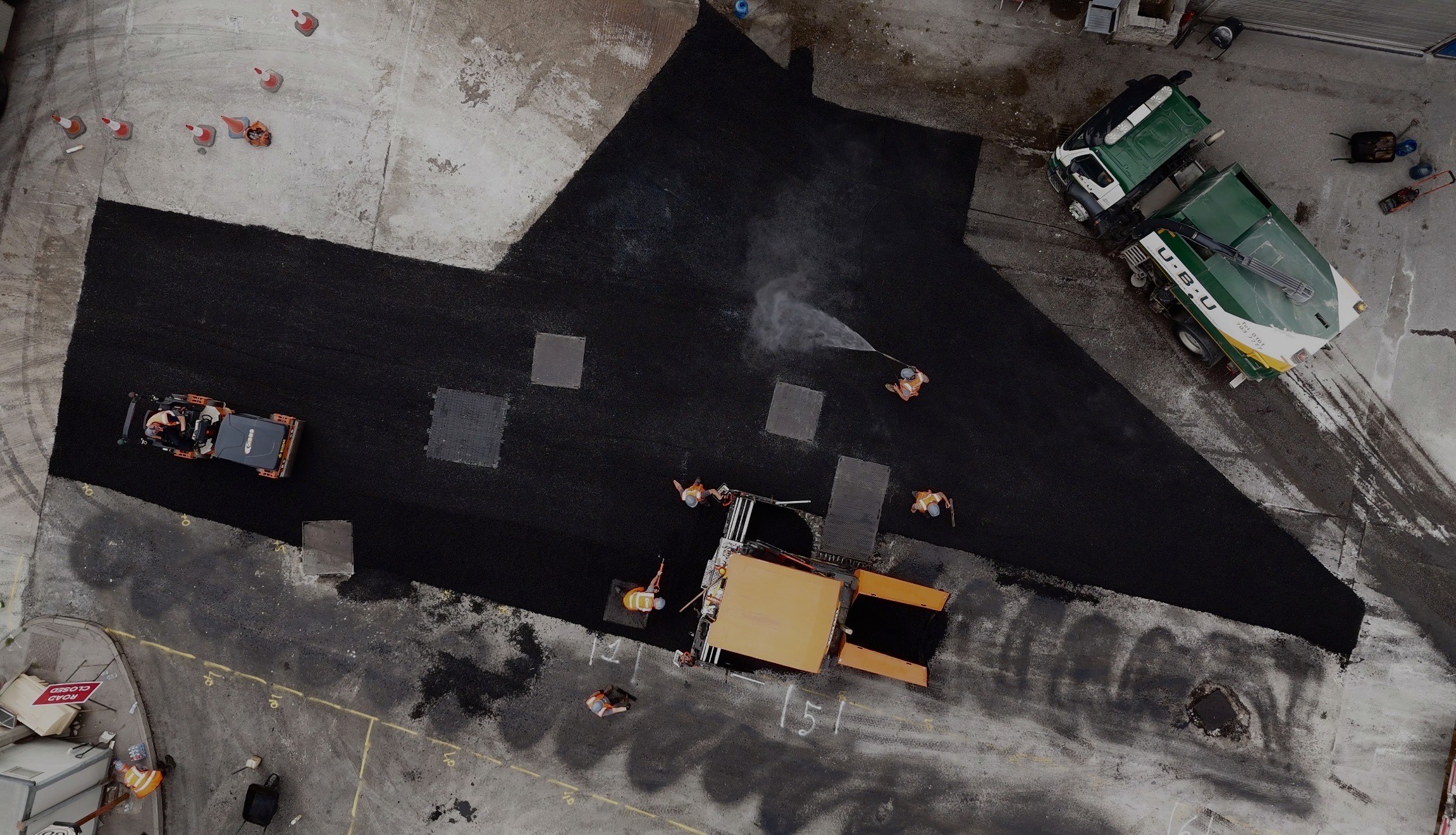 sweeping & high pressure washing picture