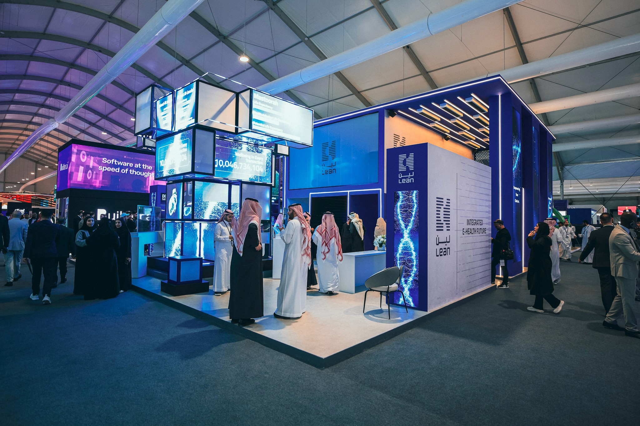 exhibition-stand-design-overview-shot-2-lean-at-leap-2024