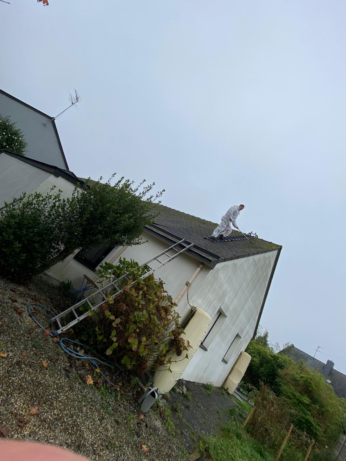 Velux fuyant avec joints dégradés avant réparation à Nantes