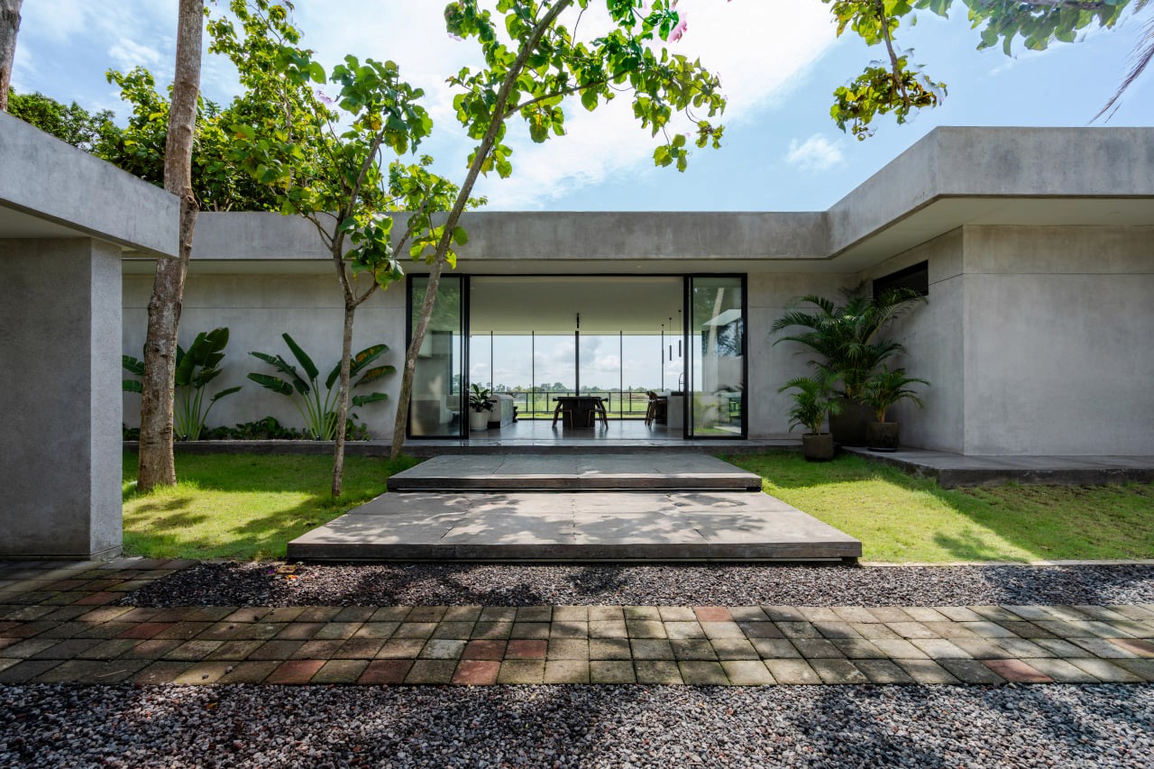 4-bedroom villa with rice field views in Kaba Kaba