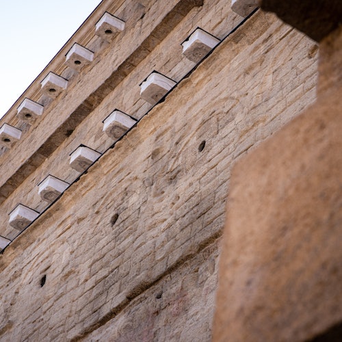 The outer wall still dominates the city with its majestic architecture.