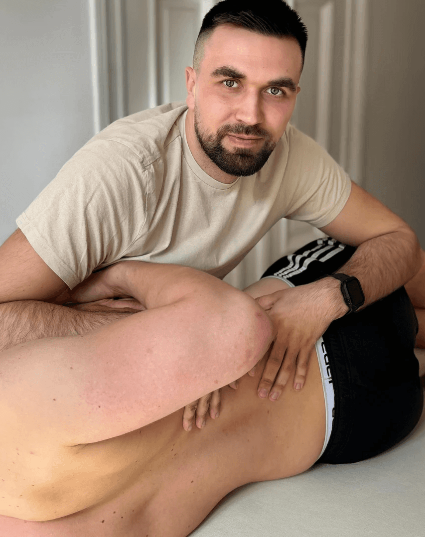 Image of physioteraphist