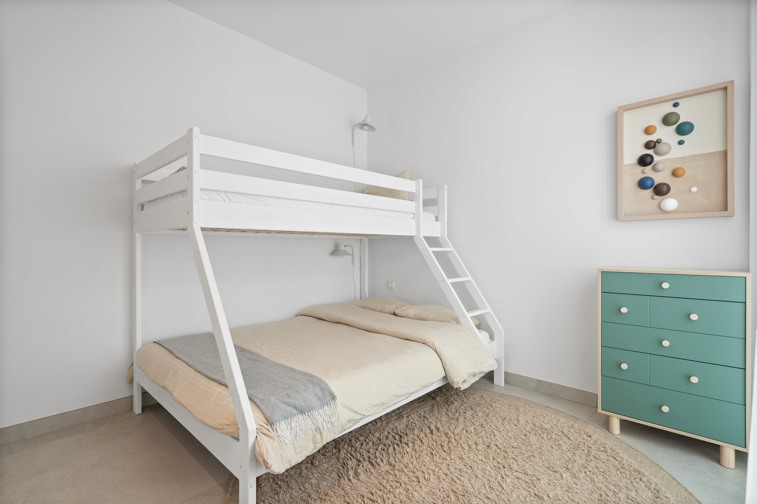 marbella 2 bedroom family apartment for holiday rental