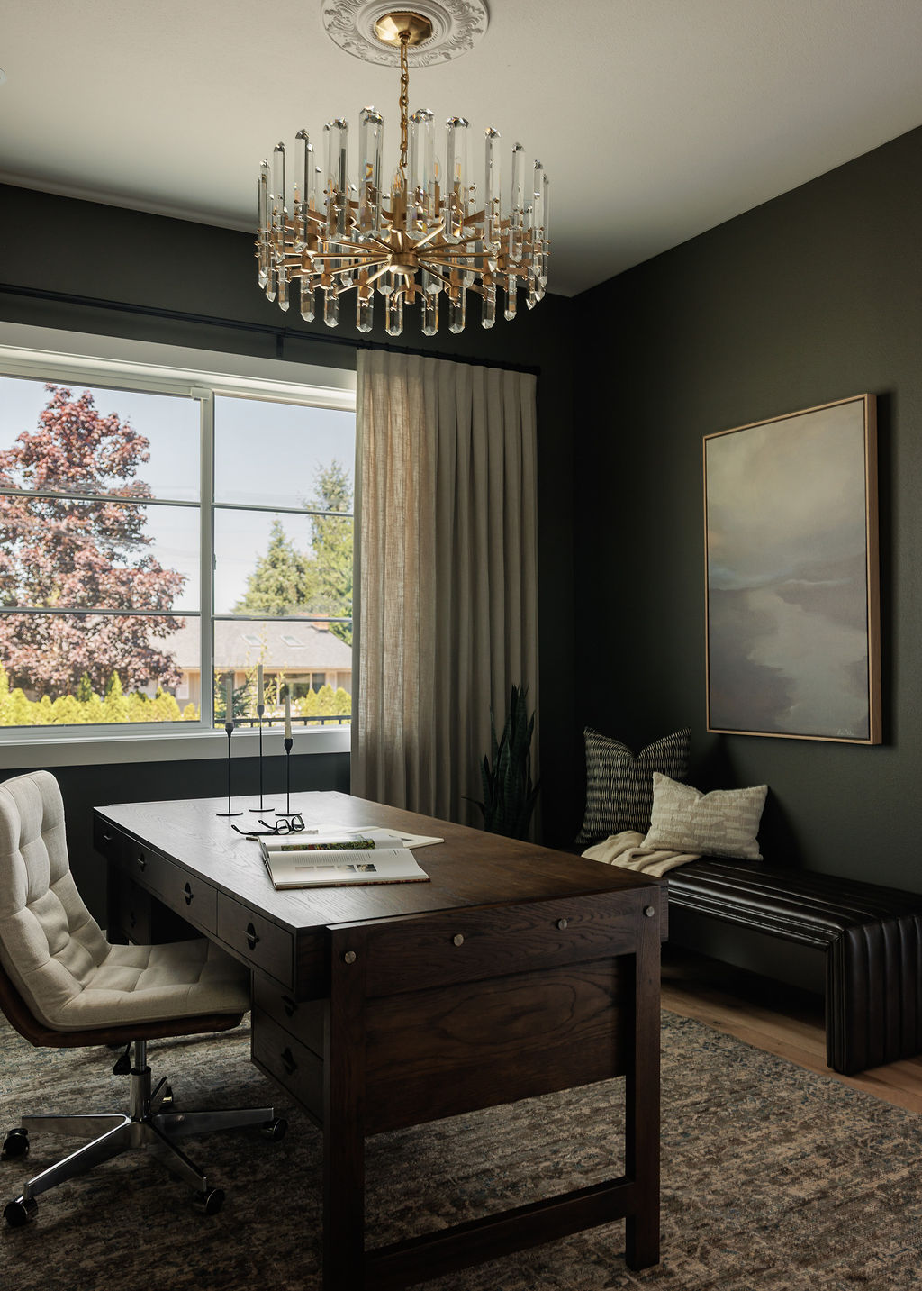 We’re so excited to share details from The Wedgewood House: Office –– one of our favorite interior design + professional organizing projects in Seattle, WA.