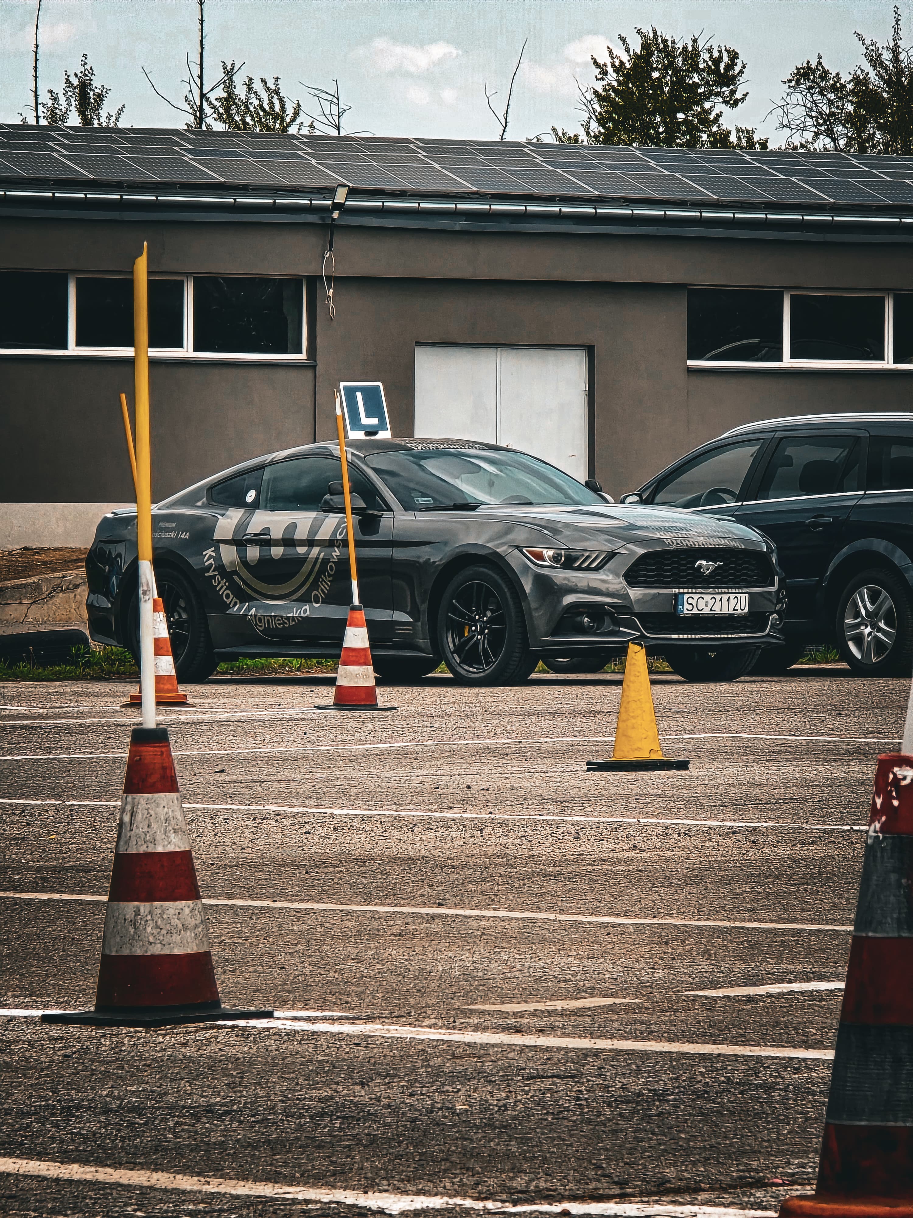 OSK Premium szkoła jazdy Częstochowa Mustang i Toyota Yaris